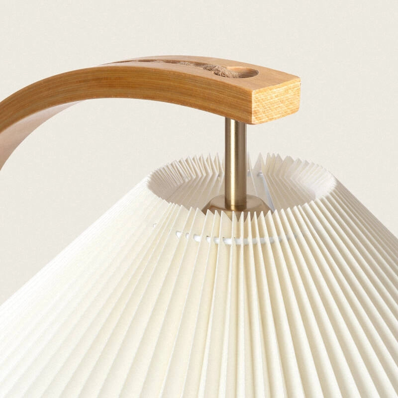 LÁMPARA DE PIE LUA B, ELABORADA A MANO CON MADERA NATURAL.