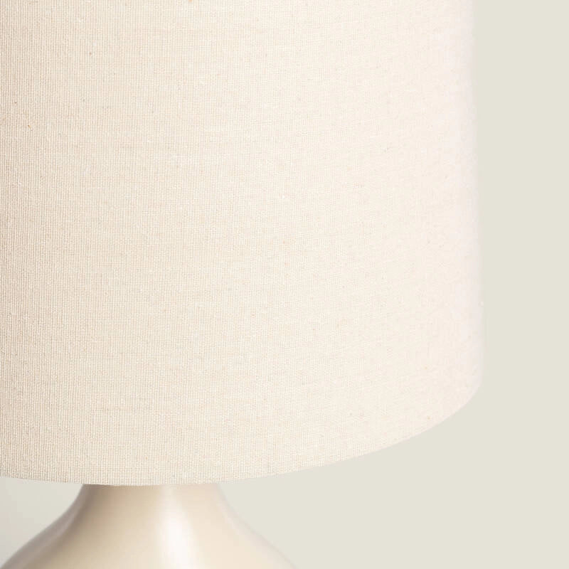 Lámpara de Mesa | Cerámica y Lino | Elegancia y Luz Cálida