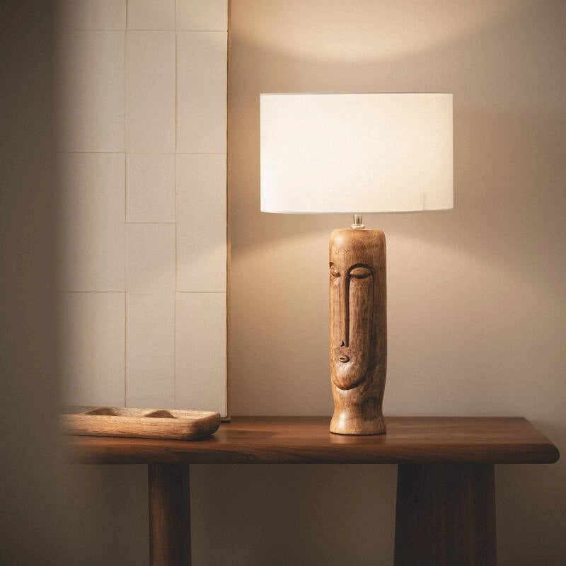 LÁMPARA DE MESA COLECCIÓN SALOMÓN C, ELABORADA A MANO CON MADERA DE MANGO NATURAL. Lámpara Mesa Salomón madera de mango natural de alta calidad. Diseño elegante y atemporal. Luz suave para leer o crear ambiente. ¡Pieza única y duradera!