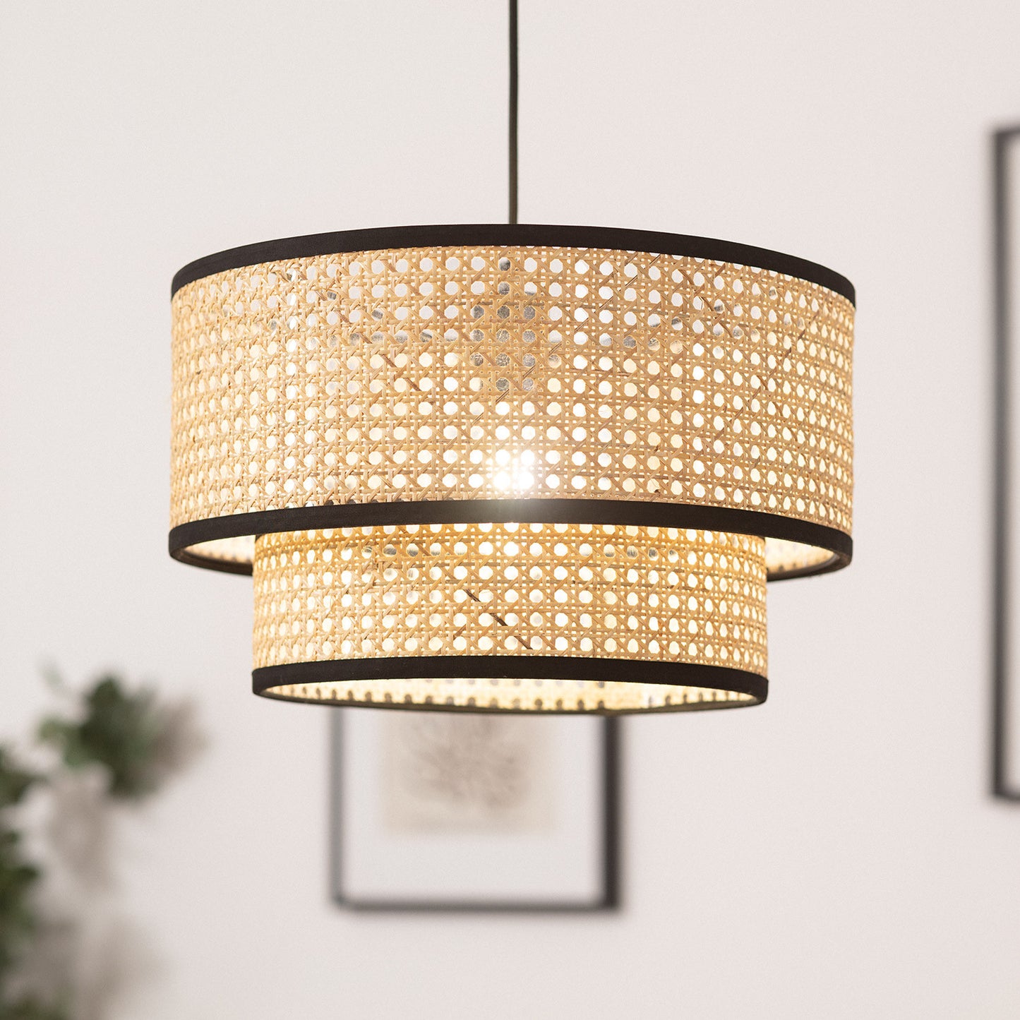 Lámpara colgante Citra en ratán natural | Diseño artesanal