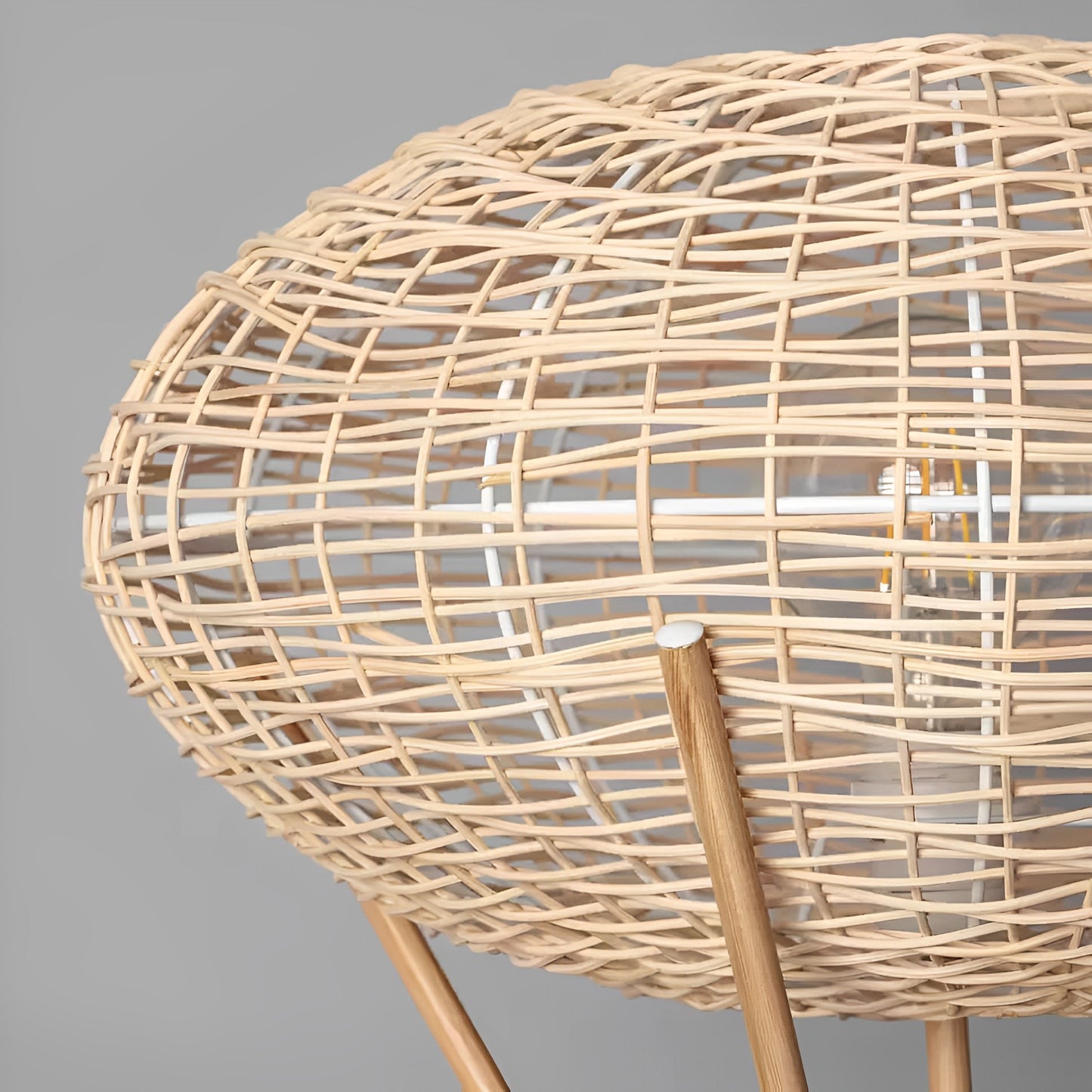 Lámpara de Pie Angkasa Bambú Natural | Diseño Artesanal