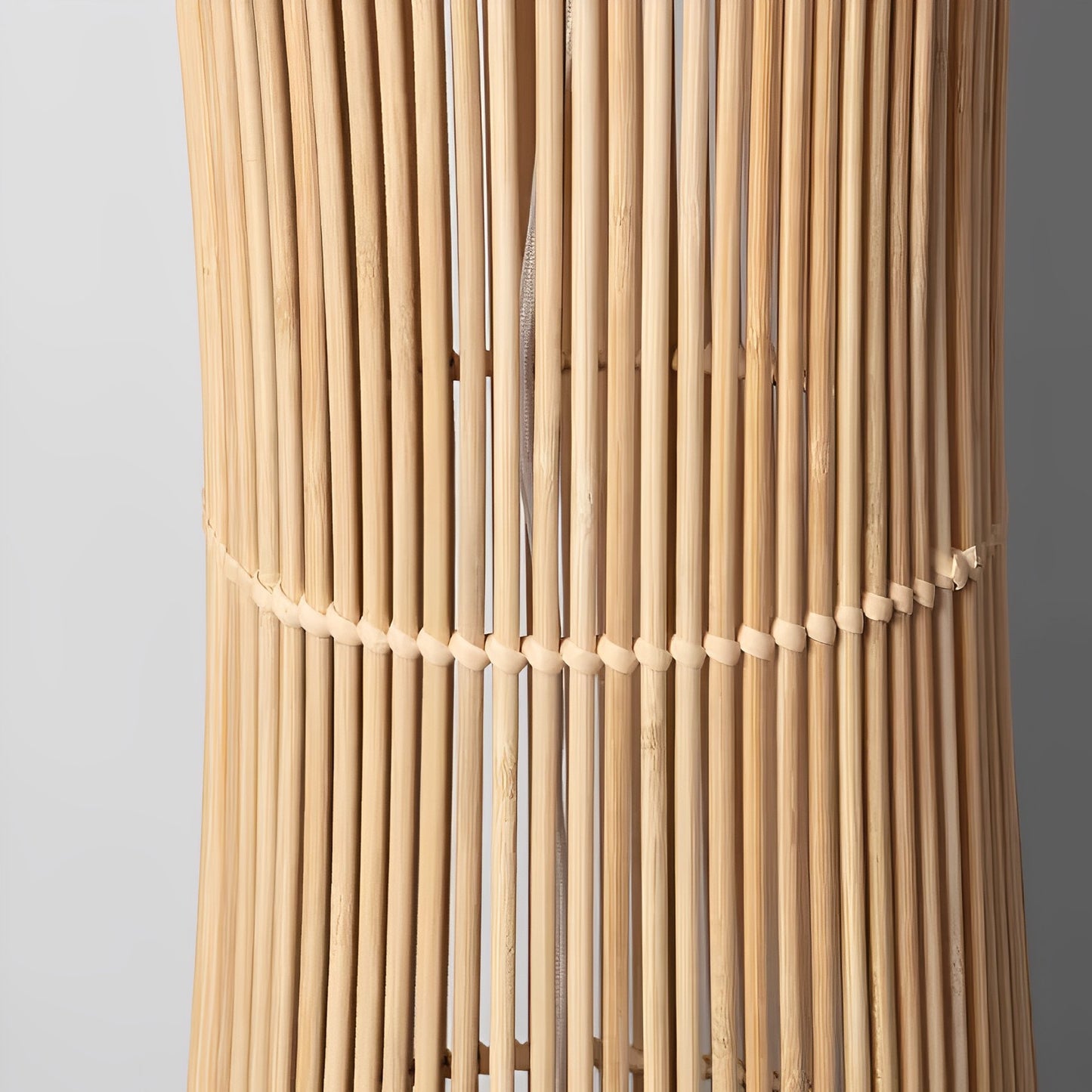 Lámpara de Pie Siddhi de Bambú Natural | Diseño Boho Chic