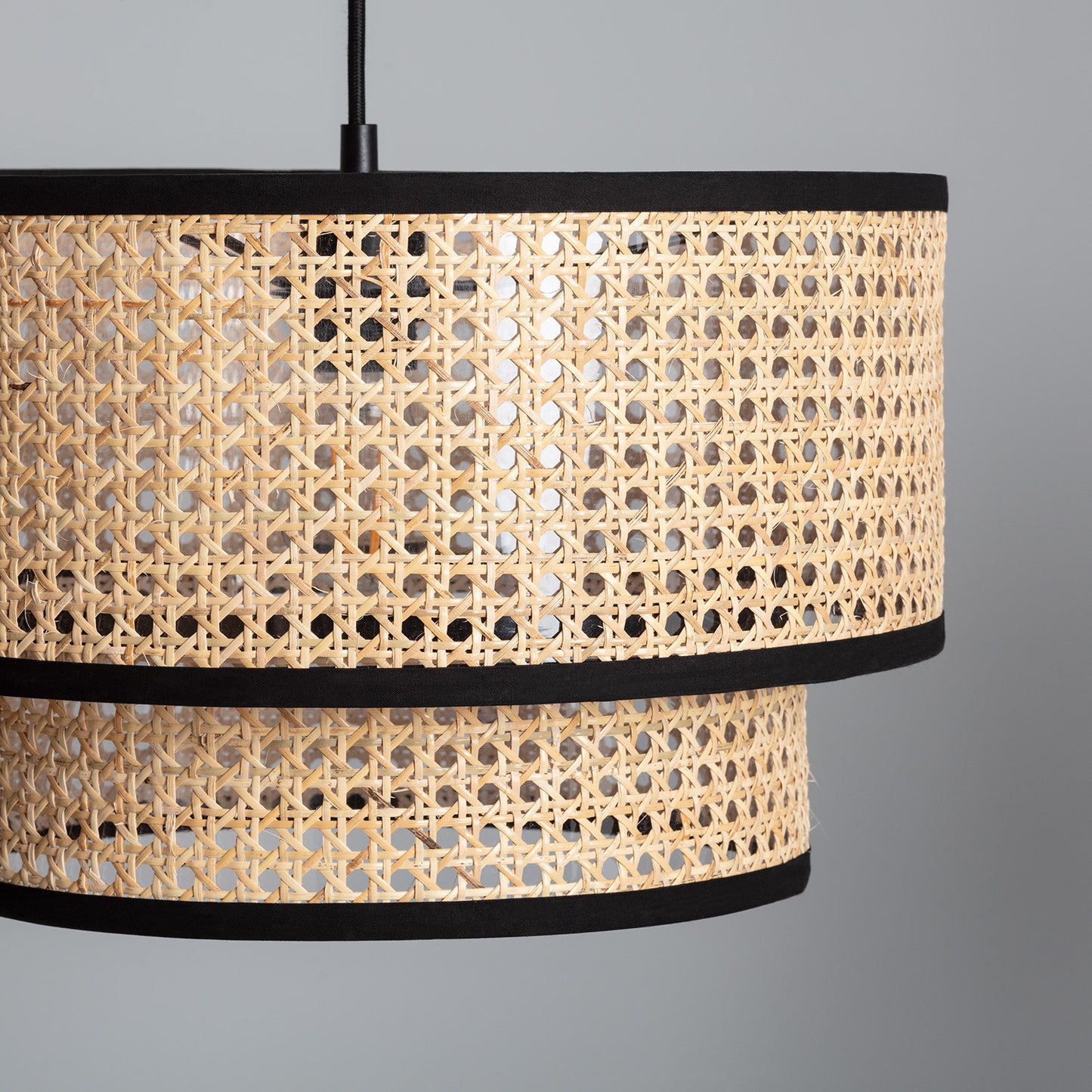 Lámpara colgante Citra en ratán natural | Diseño artesanal