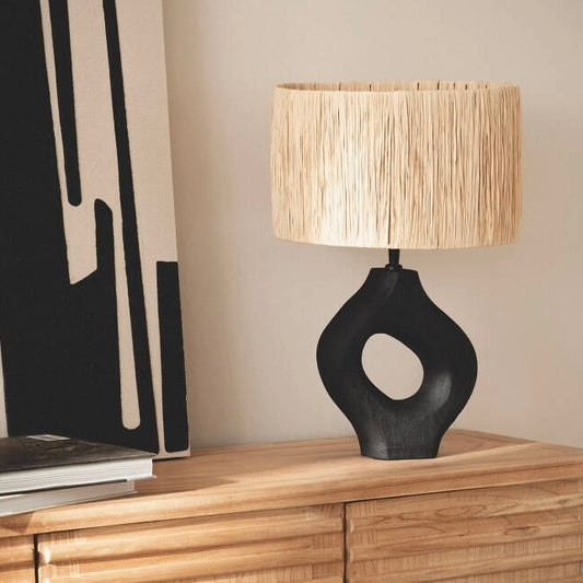 LÁMPARA DE MESA COLECCIÓN SHUI, ELABORADA A MANO CON MADERA DE MANGO NATURAL.