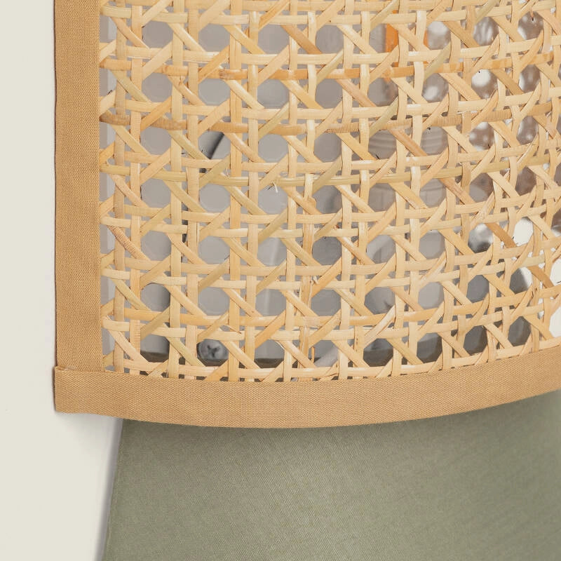 LÁMPARA DE PARED CERÉN, ELABORADA A MANO CON RATÁN NATURAL.