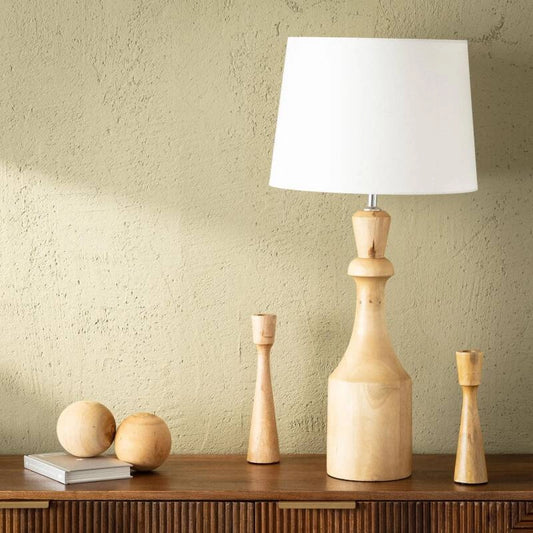 LÁMPARA DE MESA COLECCIÓN NADI, ELABORADA A MANO CON MADERA DE MANGO NATURAL.