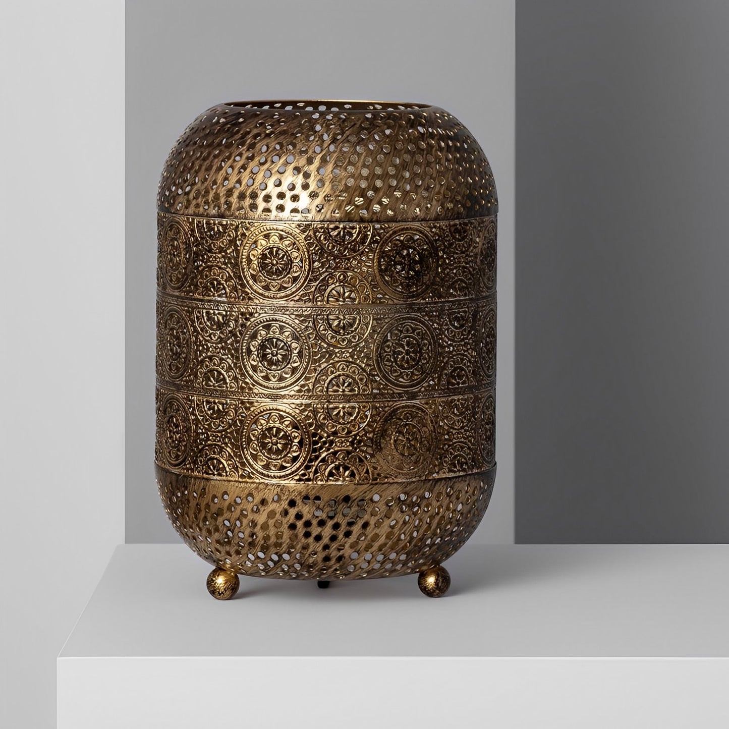 Lámpara de Mesa Indah | Diseño Premium | Aluminio Elegante